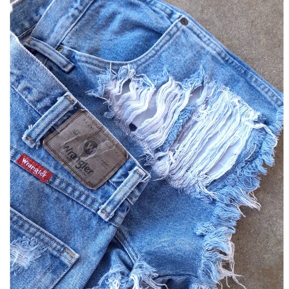 Y2k Vintage Reworked Wrangler 5 Pocket Distressed Jeans Shorts sz 14 (34 Mens - Picture 2 of 6